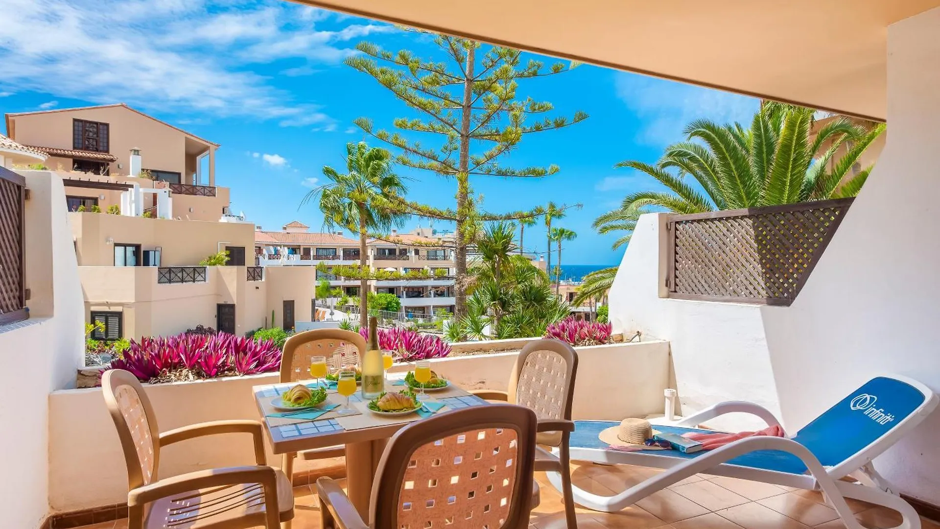 Azzurro Vibe With Ocean Sight In Heated Pool Complex - Tropical Dream Apartment San Miguel de Abona