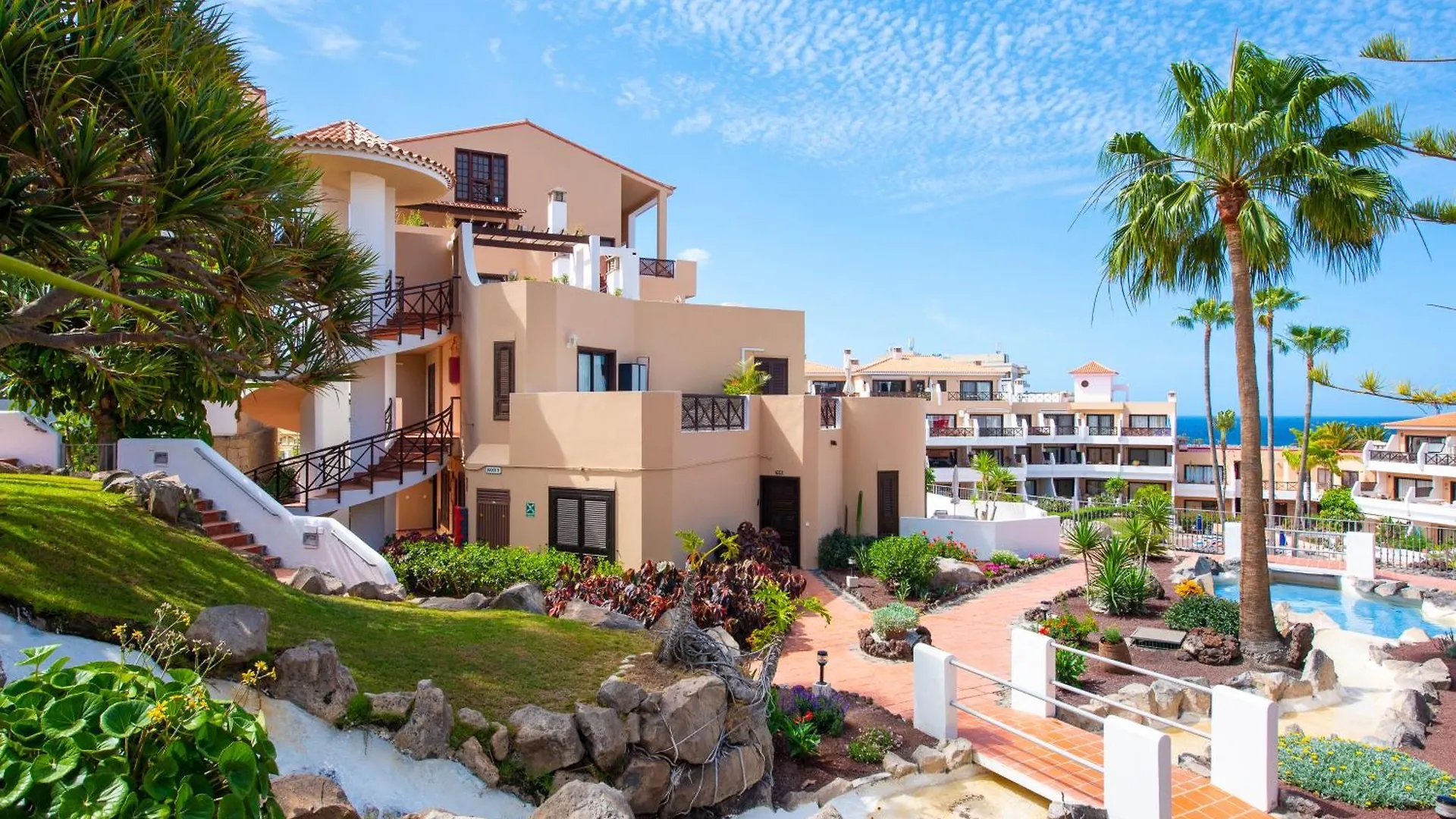 Azzurro Vibe With Ocean Sight In Heated Pool Complex - Tropical Dream Apartment San Miguel de Abona